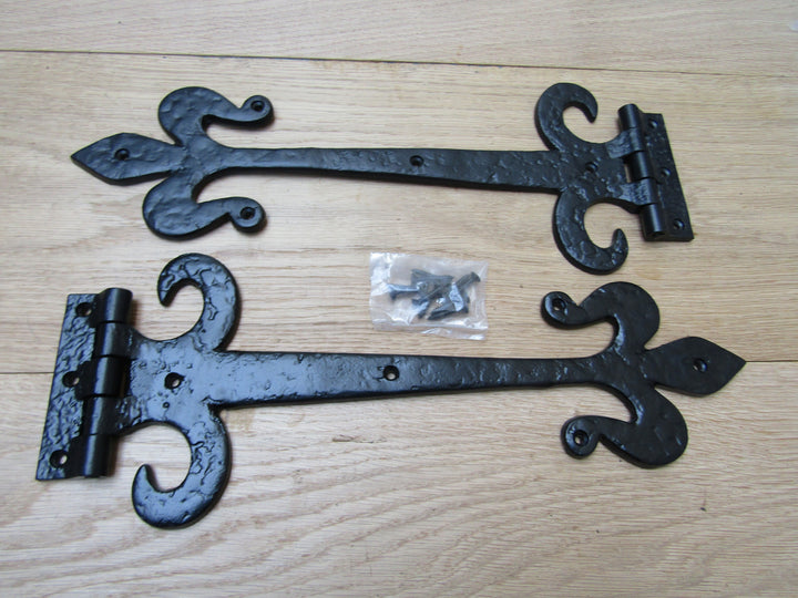 Pair of 16inch Fleur de lys with curls hinges Black Antique.