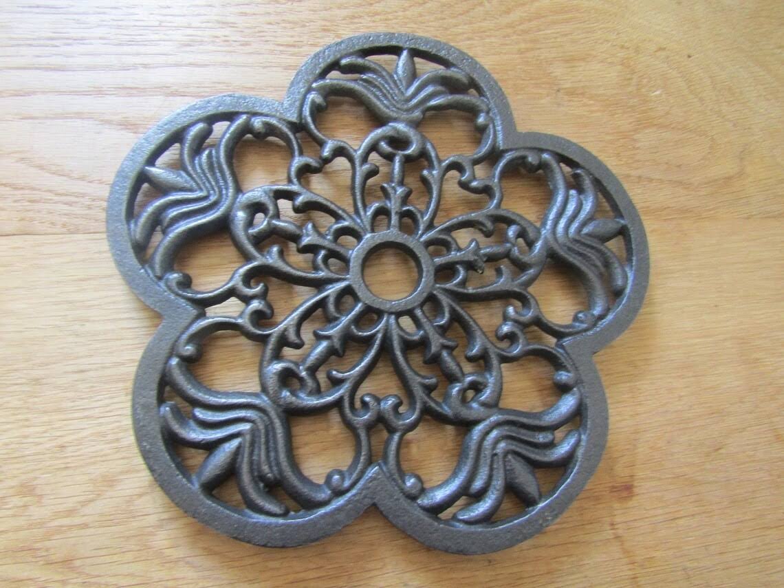 Cast Iron Flower Trivet.