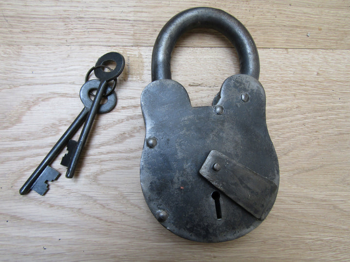 Cast Iron Padlock Antique Iron 8inch.