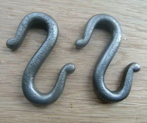 Pack of 2 Cast Iron S Hooks Antique Iron.