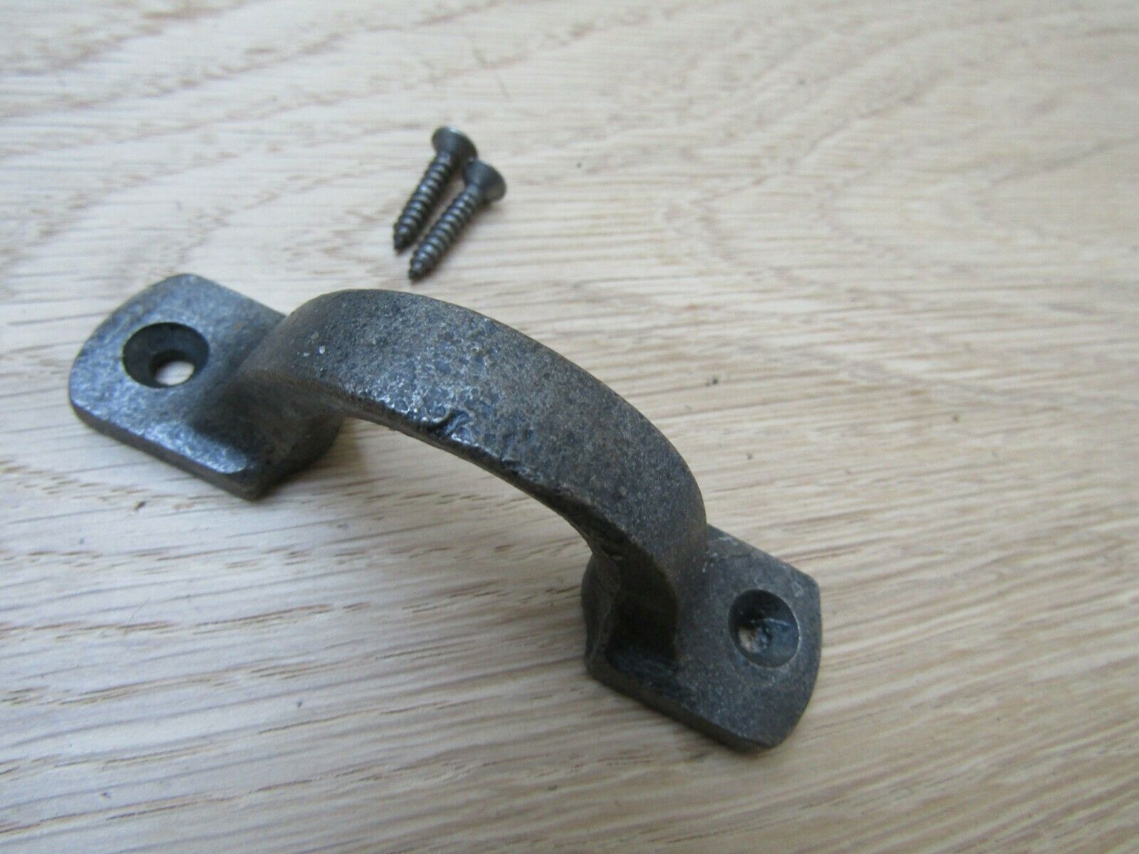 3inch Chunky D Handle Antique Iron.