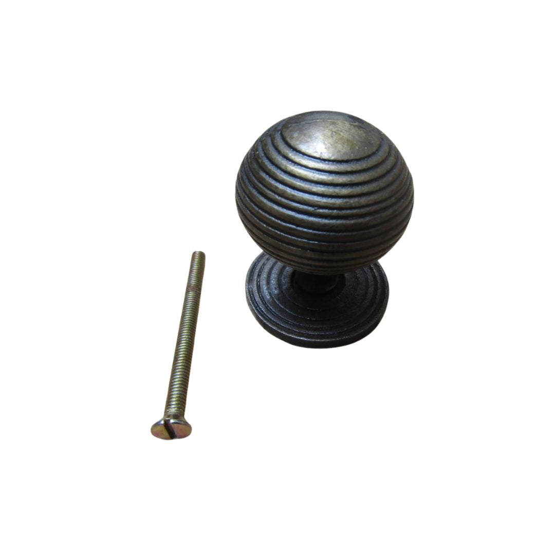 40mm Cast Iron Reeded Cupboard Knob Antique Brass
