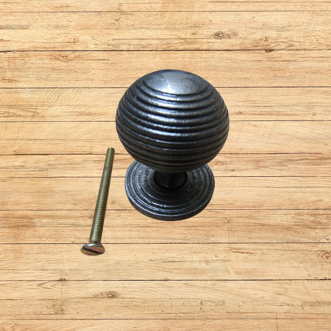 40mm Cast Iron Reeded Cupboard Knob Antique Iron
