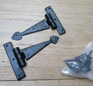 Pair of 4inch Spear Head Hinges Black Wax.