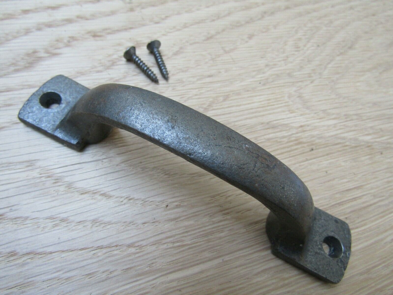 5inch Chunky D Handle Antique Iron.