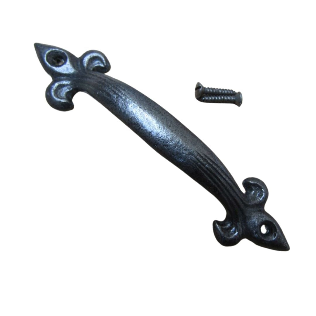 Grooved Fleur De Lys Cabinet Pull Handle 5inch.