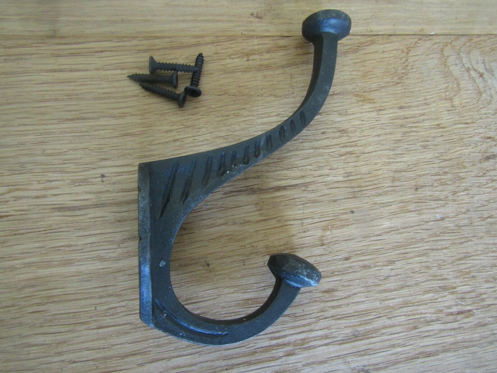 Blacksmith Hammered Hook black Wax.