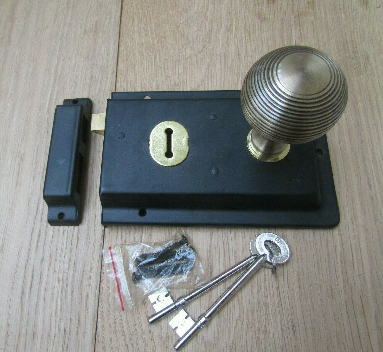 6inch Rim Lock Black & Reeded Rim Antique Brass Set.