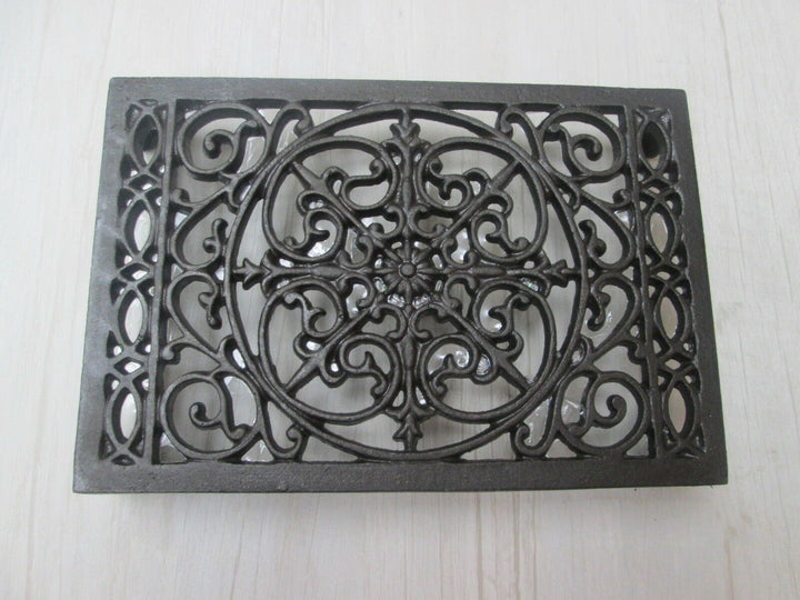 9inch x 6inch Ornate Decorative Air Brick Antique Iron.