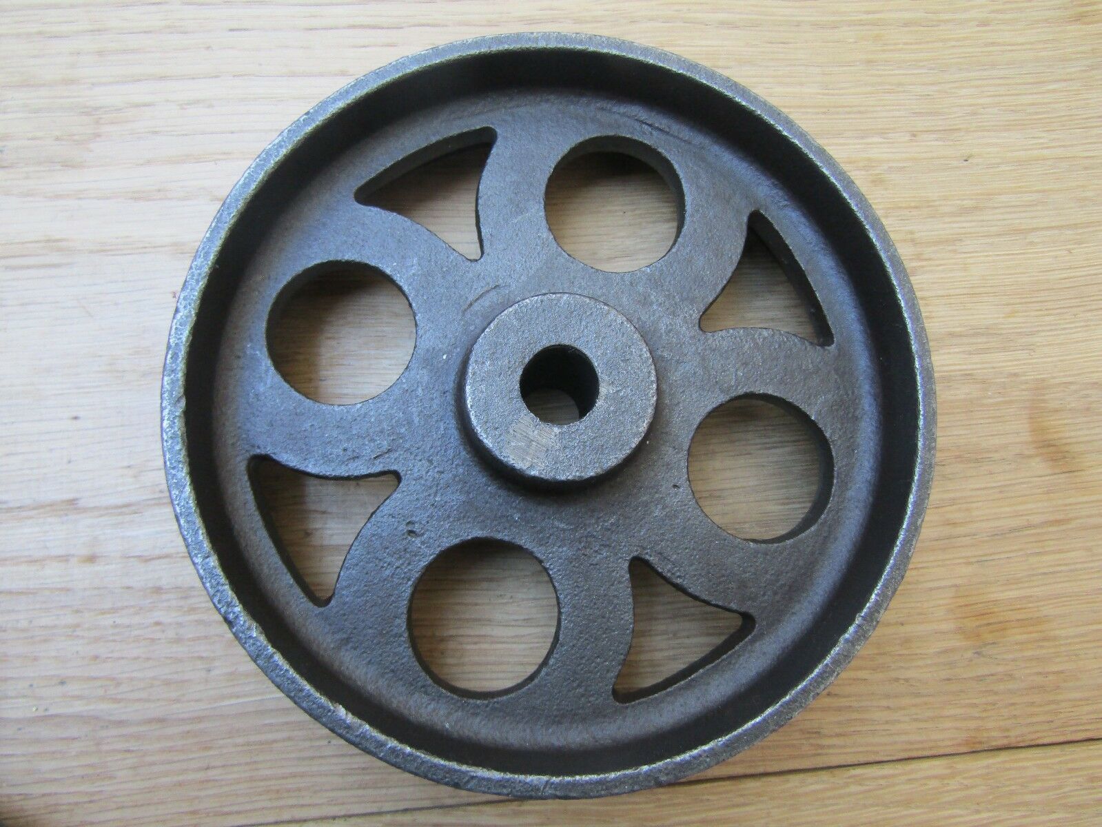 Cast Iron Rustic 6inch Large Axle Wheel.