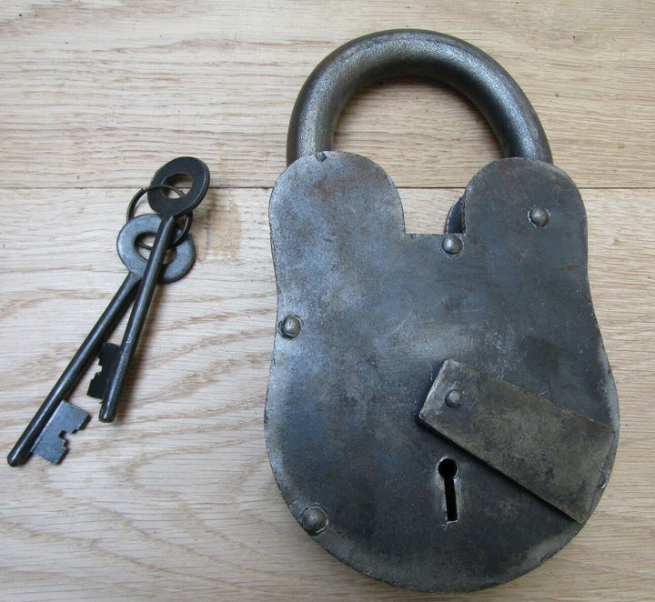 Cast Iron Padlock 9.5inch Antique Iron.