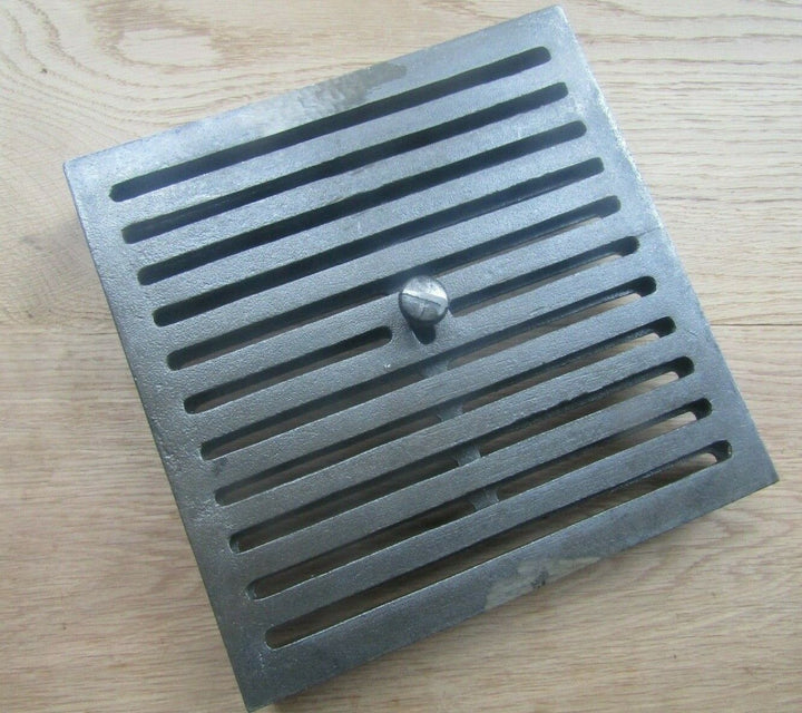 9inch x 9inch Sliding Vent Brick Antique Iron.