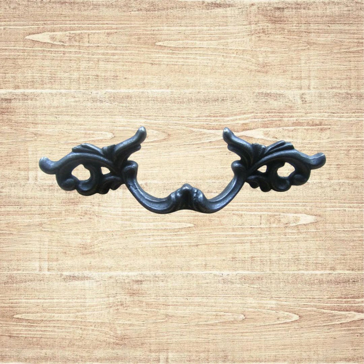 Decorative French Leaf Cabinet Pull Handle