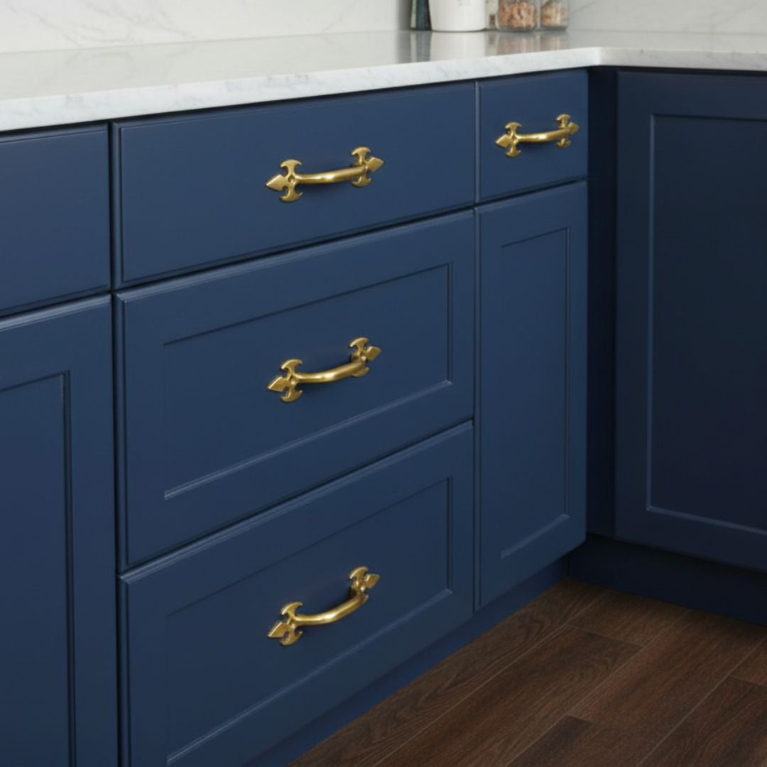 Fleur De Lys Cabinet Pull Handle Polished Brass 5"