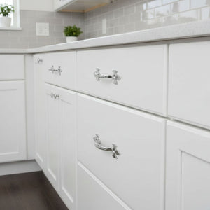 Fleur De Lys Cabinet Pull Handle Polished Chrome 4''