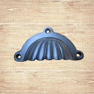 Fluted With Lugs Cup Pull Handle Black Antique
