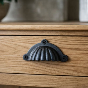 Fluted With Lugs Cup Pull Handle Black Antique
