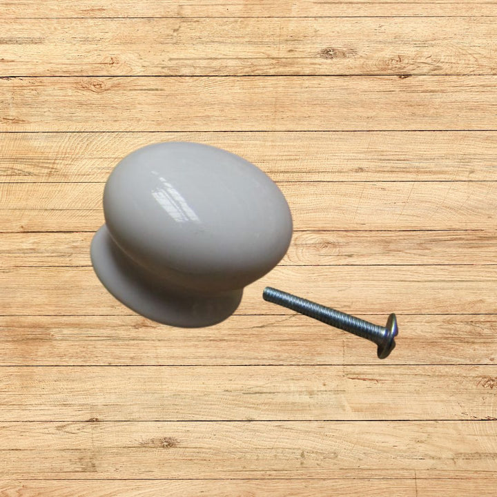 Old English White Plain Cupboard Knob 30mm
