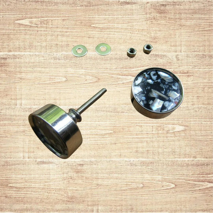 Pak van 2 ronde parelknoppen chroom