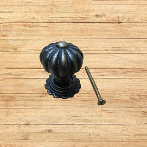Pumpkin with Base Cupboard Knob Antique Brass 32mm
