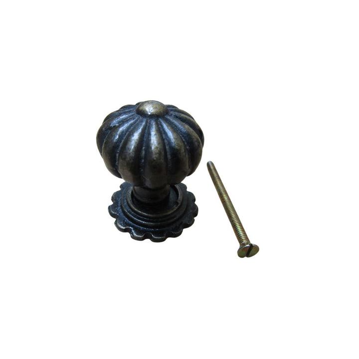 Pumpkin with Base Cupboard Knob Antique Brass 32mm
