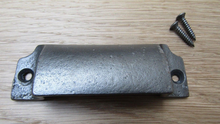 Antique Iron Retro Cup Handle Amerock Plain.