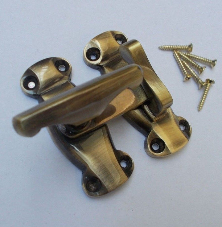 Cupboard tee catch Antique Brass.
