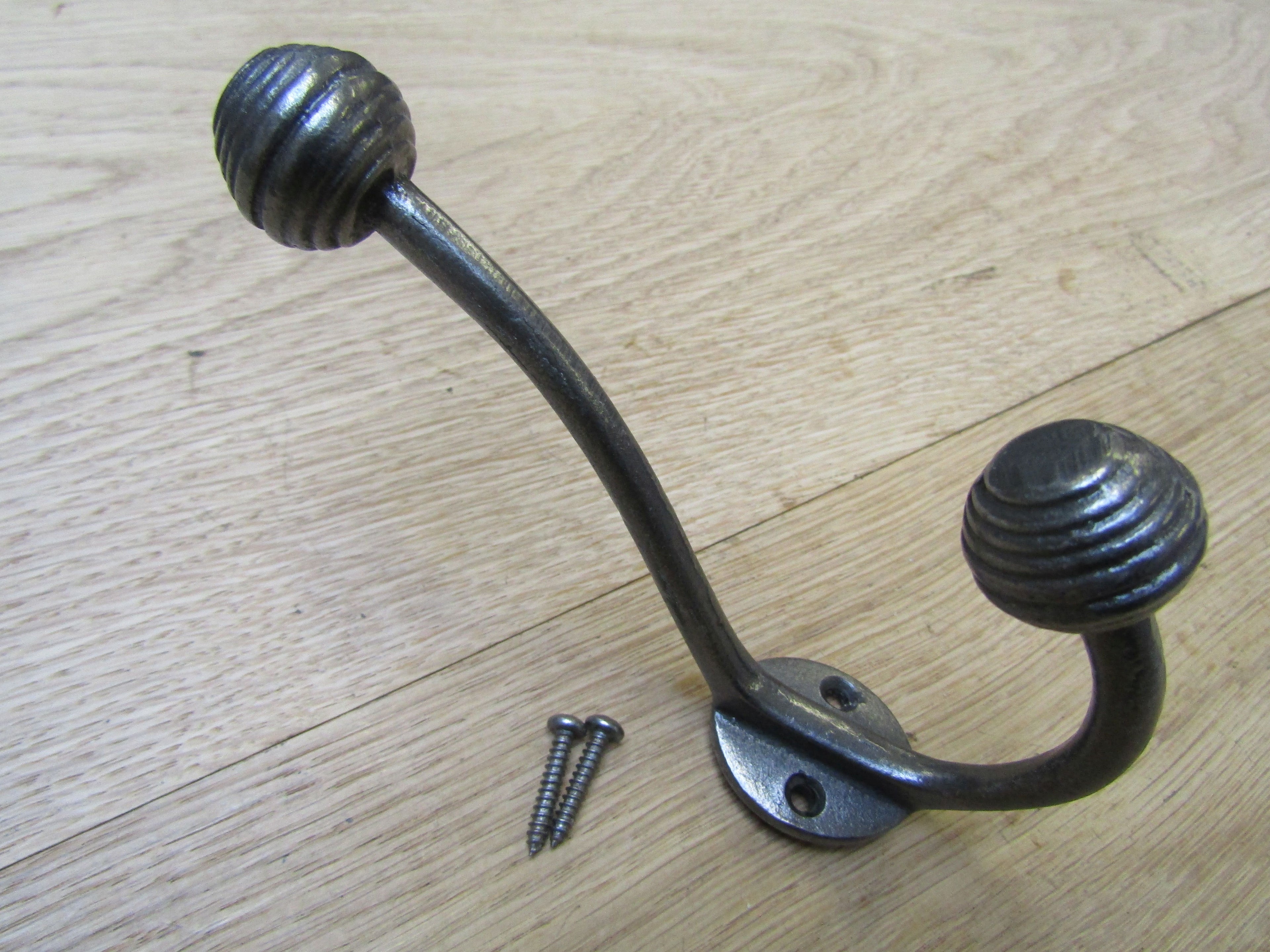 Pack Of 5 Beehive Ball Tip Coat Hooks Antique Iron.