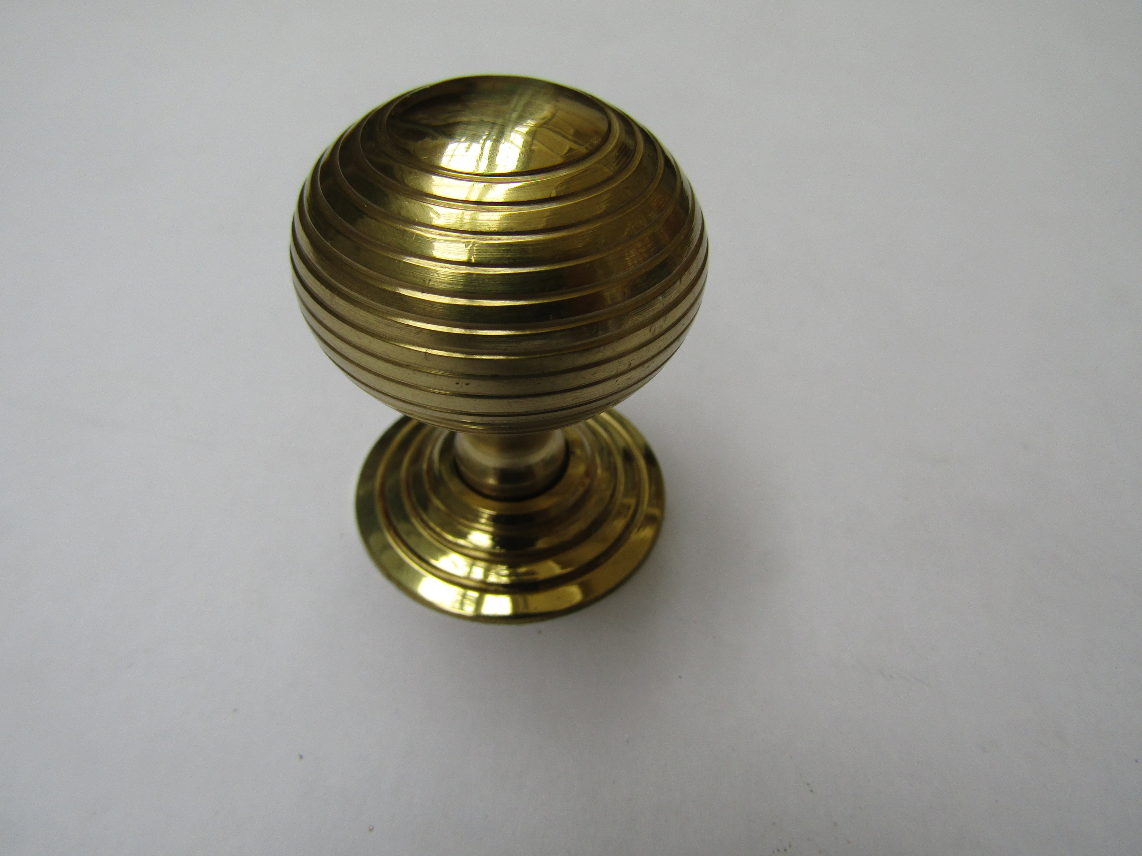Beehive Reeded Cupboard Knob Polished Brass.