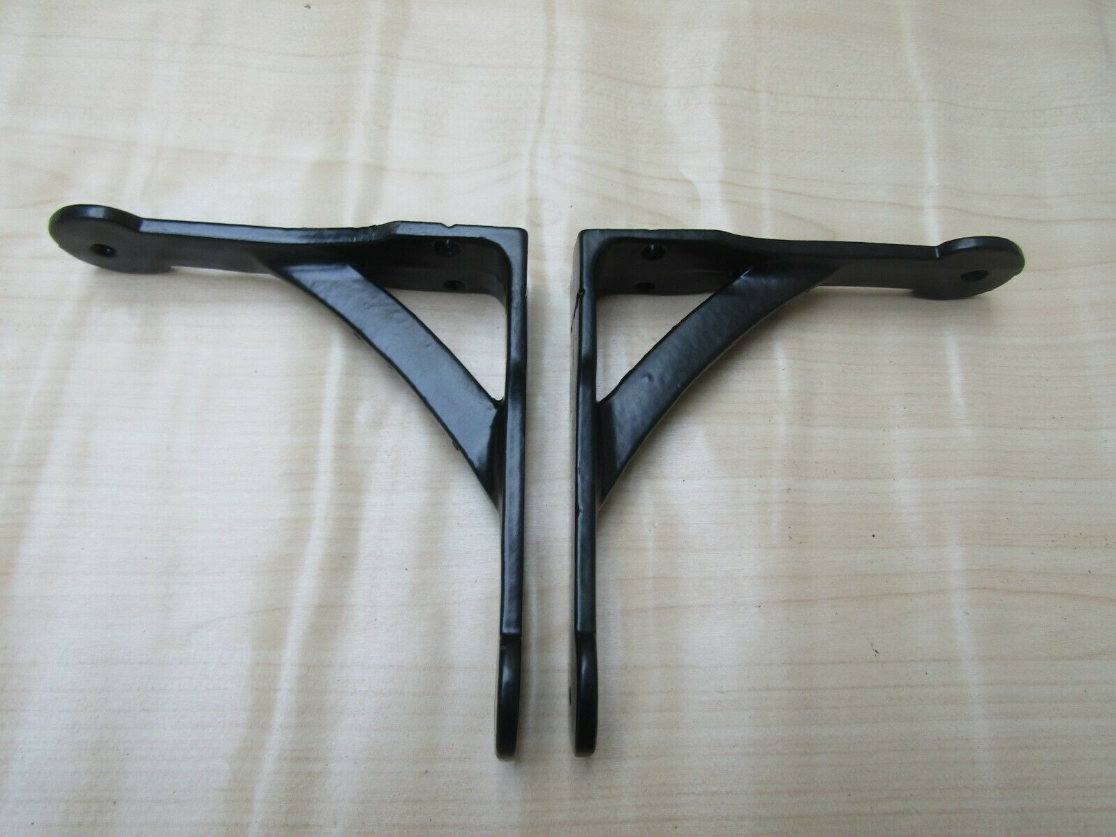 Pair Of Black Penny End Shelf Brackets 4inch.