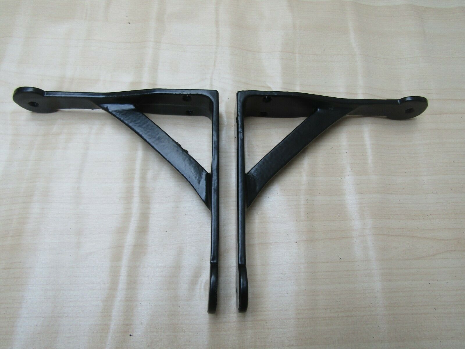 Pair Of Black Penny End Shelf Brackets 6inch.