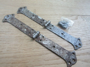 Pair of 10inch Butterfly Strap Hinge.