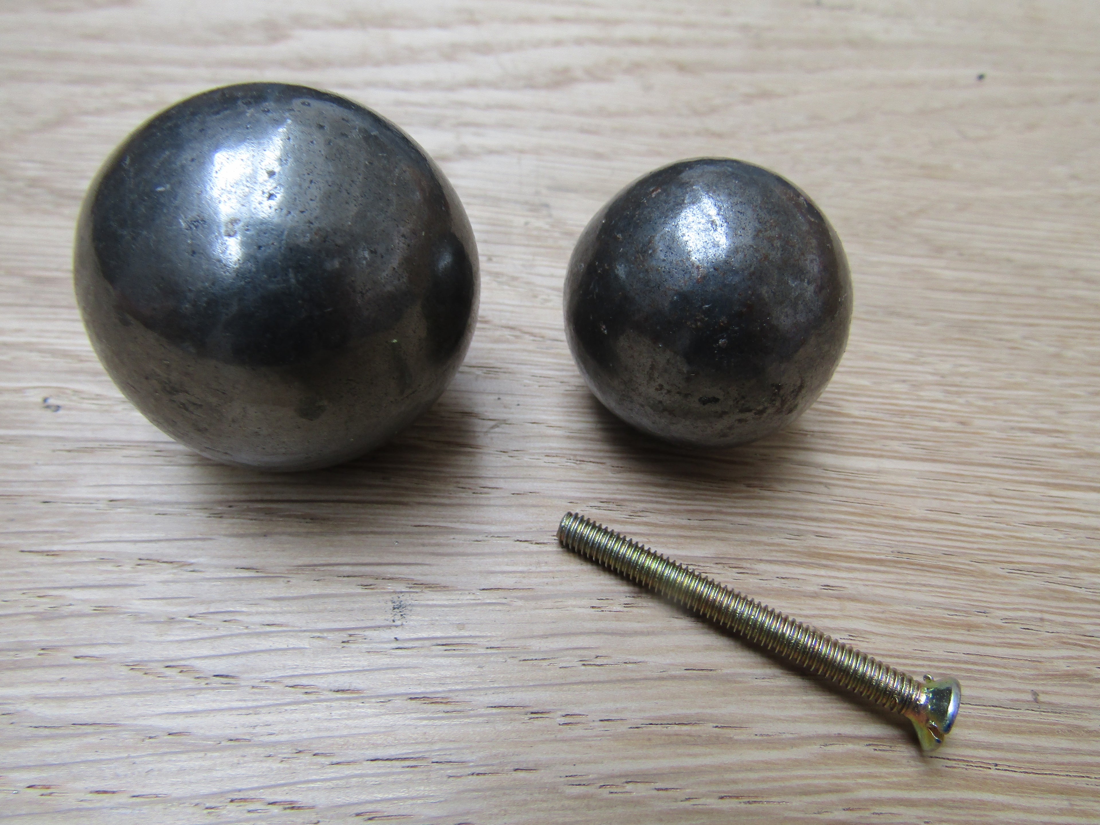 38mm Cannon Ball Cabinet Knob Large - Antique Iron.