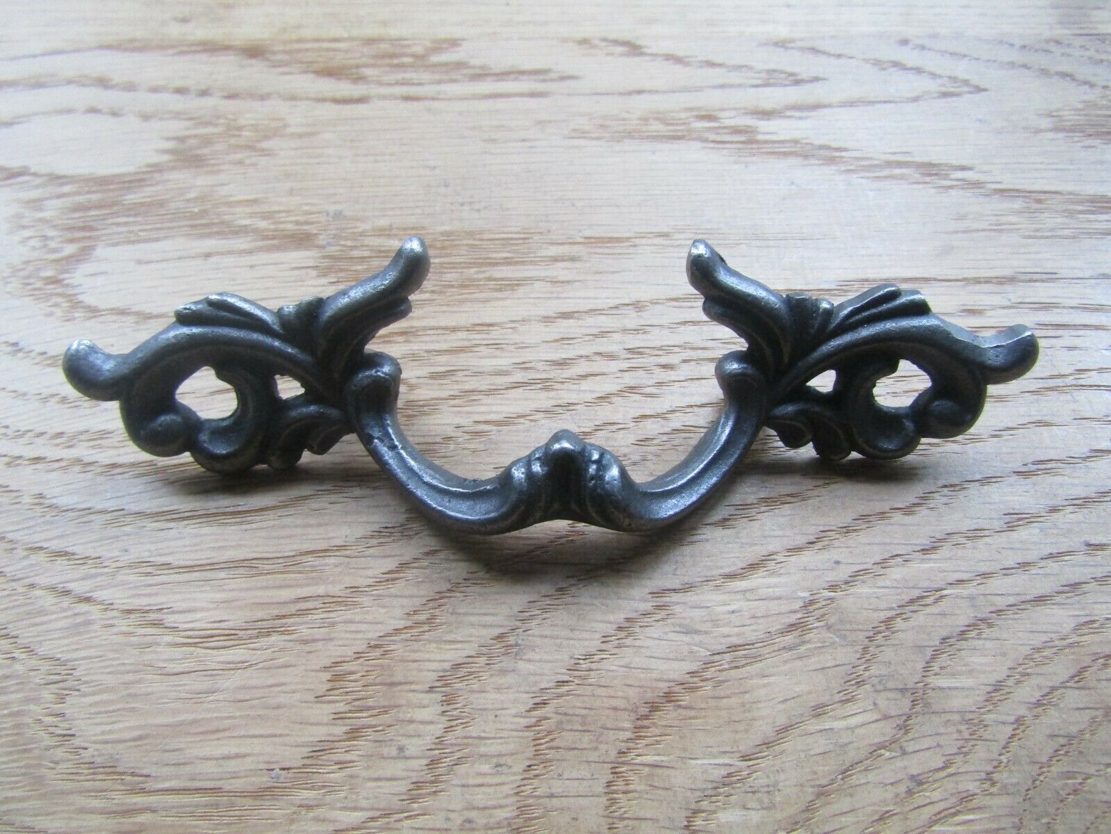Decorative French Leaf Cabinet Pull Handle.