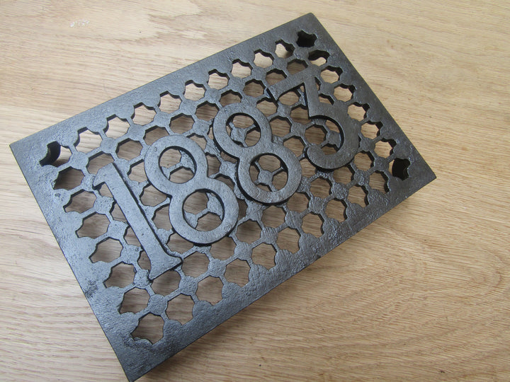 9inch x 6inch 1883 Air Brick Antique Iron.