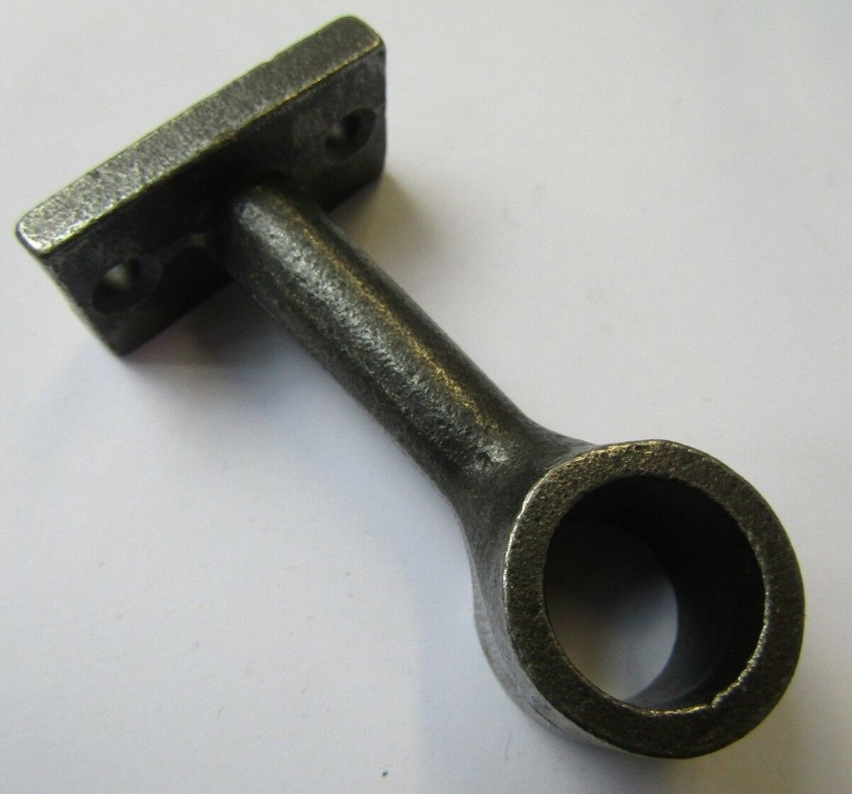 Antique Iron Rustic Wardrobe Fittings Centre Support Bracket.