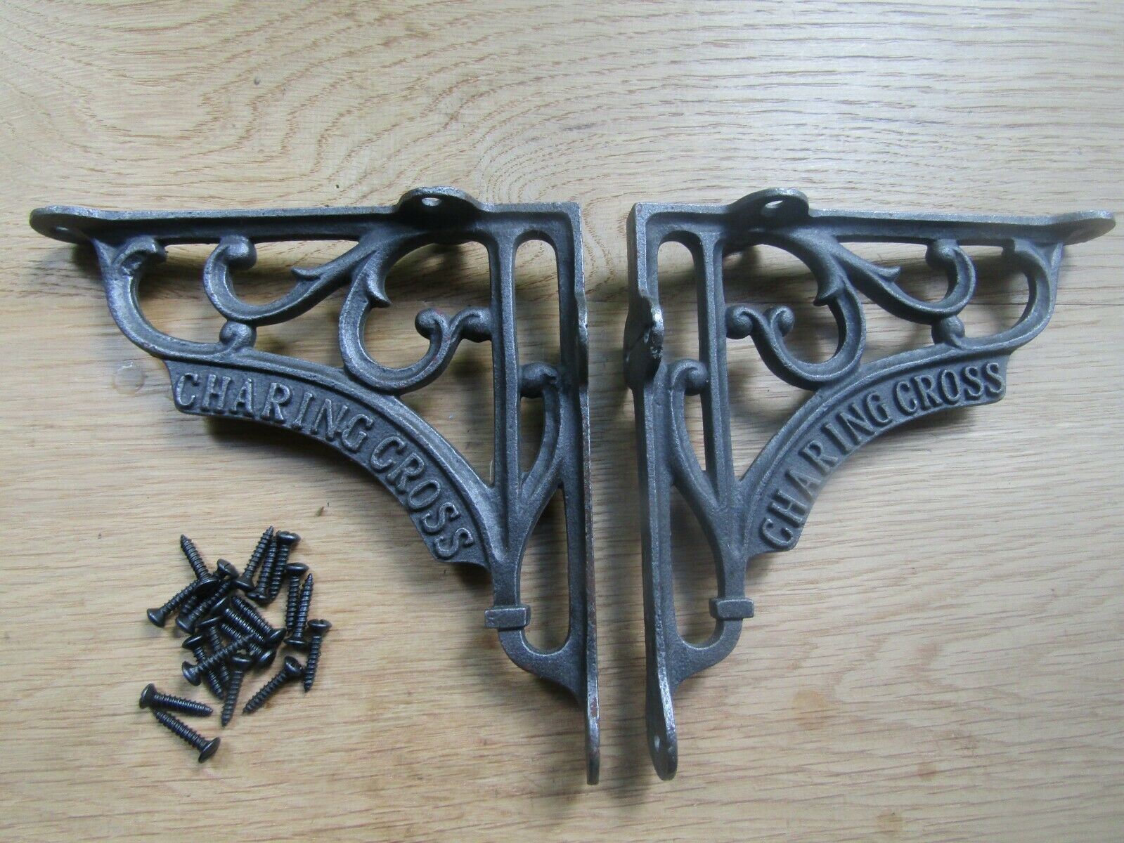 Pair Of 7x7.5inch Charing Cross Scroll Brackets Antique Iron.