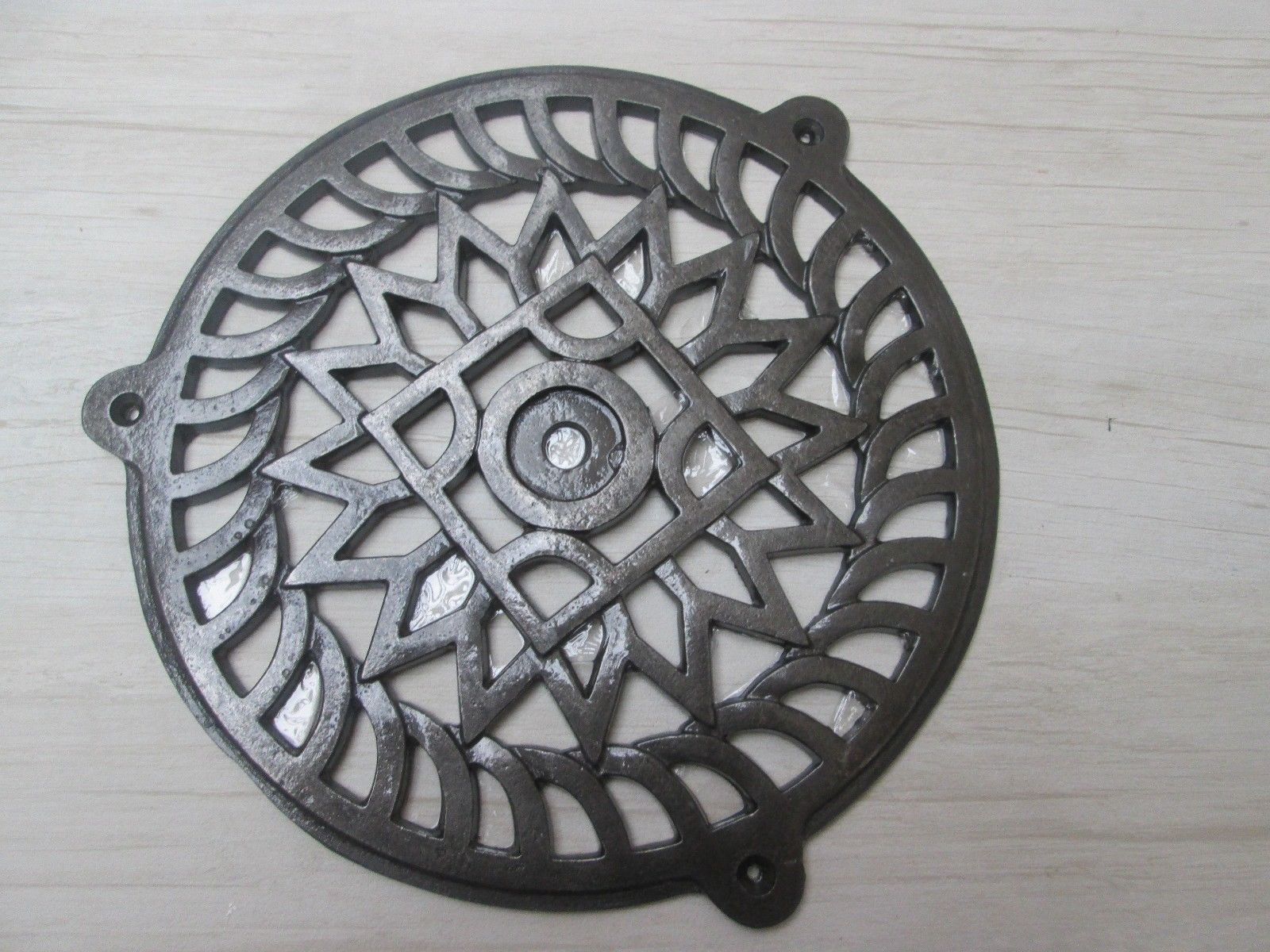 8inch Circle Round Cover Antique Iron.