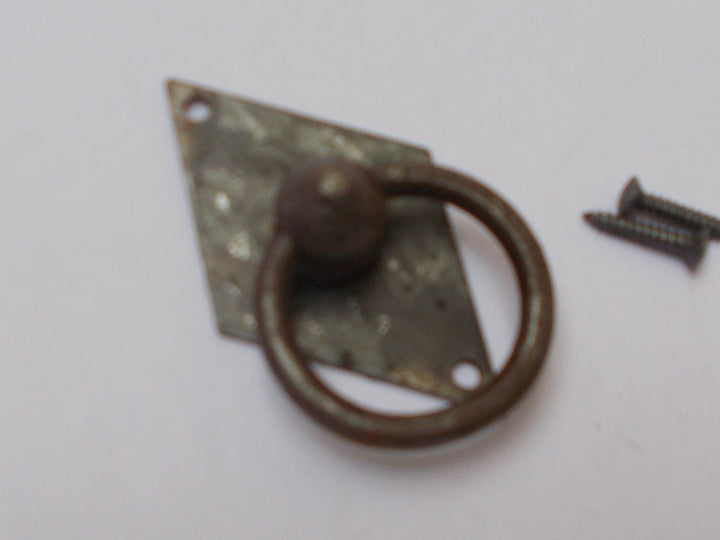 Vertical Diamond Ring Pull Antique Iron.