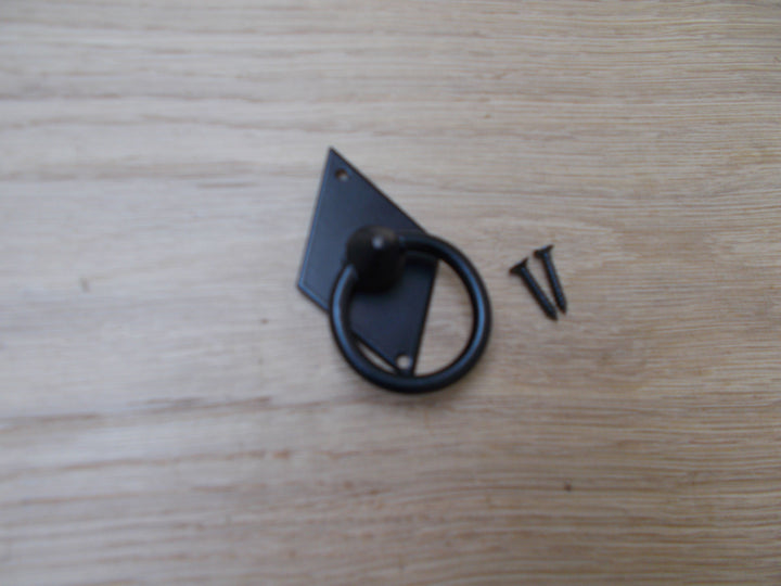 Vertical Diamond Ring Pull Black Antique.