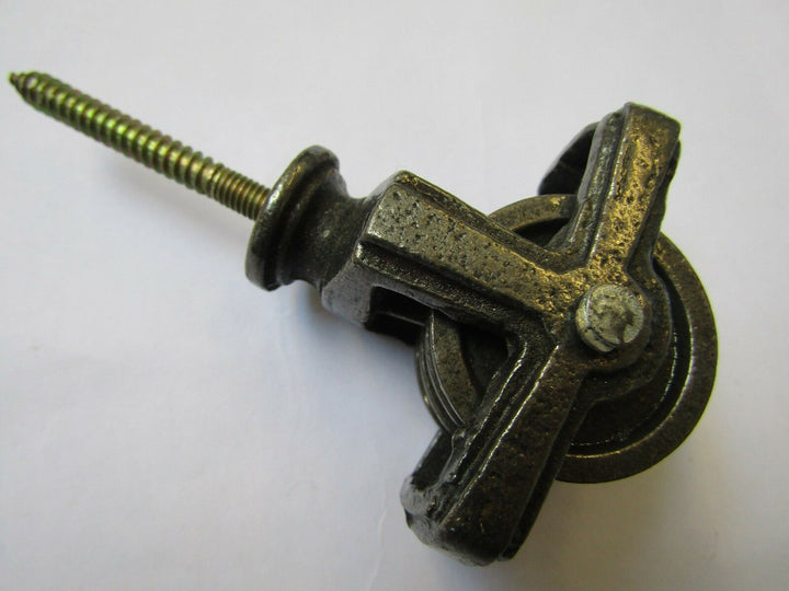 Screw In Ceiling Airer Double Pulley Antique Iron.