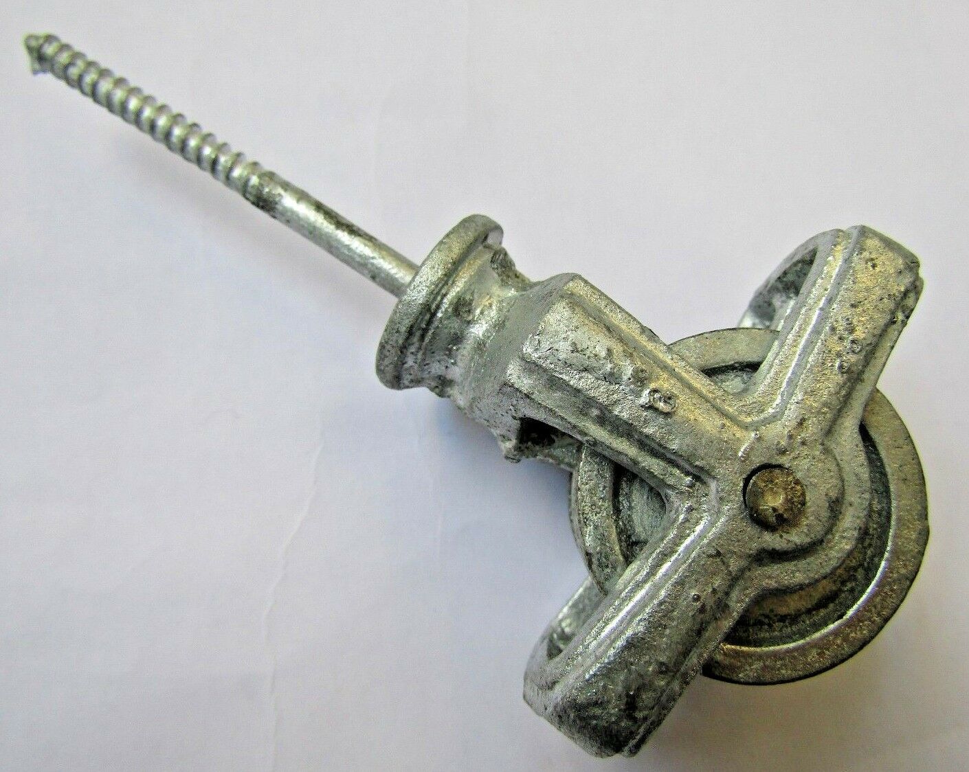 Screw In Ceiling Airer Double Pulley Galvanised.