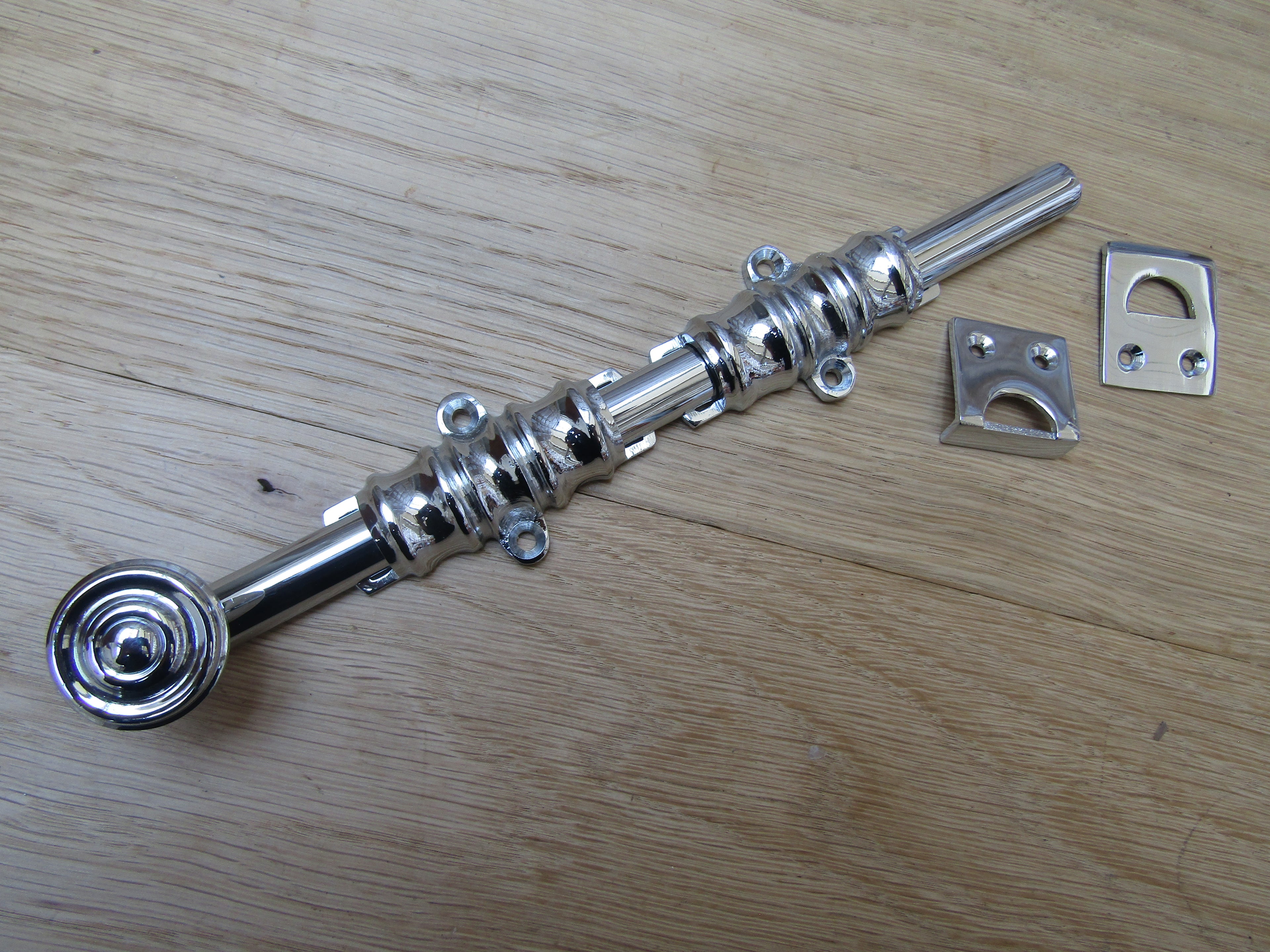 9inch Architectural Dutch Bolt Polished Chrome.