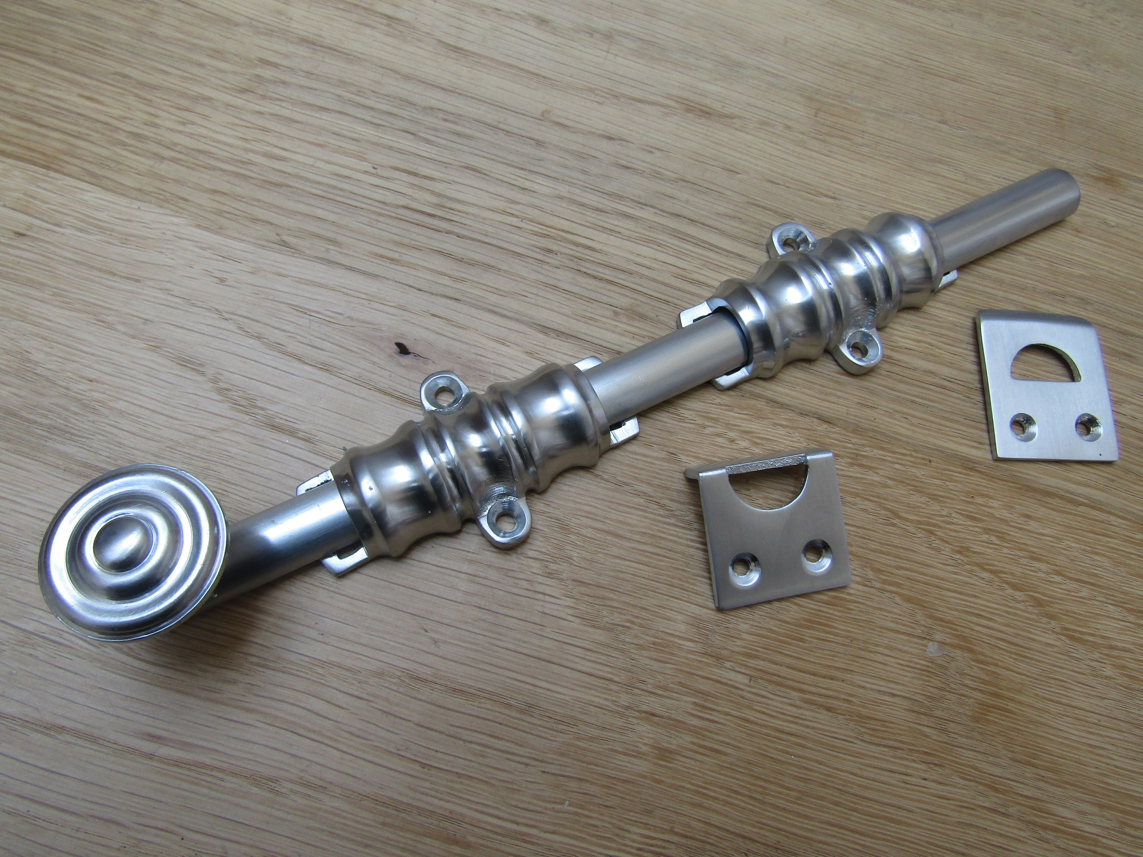 9inch Architectural Dutch Bolt Satin Chrome.