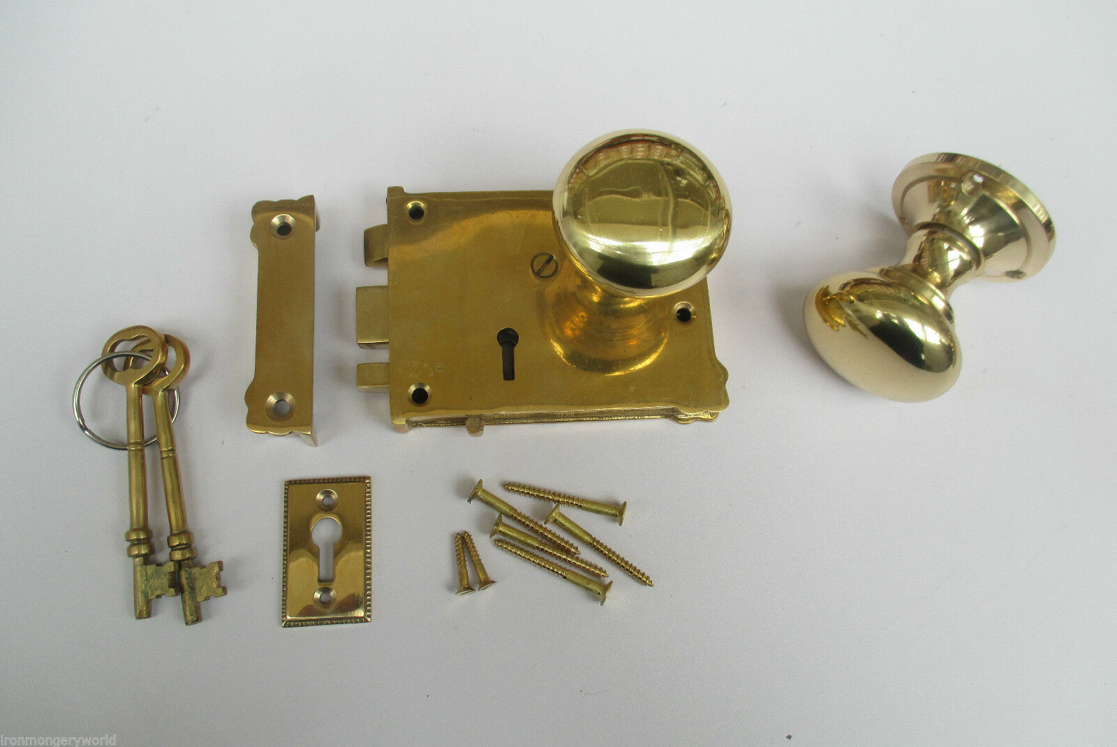 East Lake Plain Lock & Victorian Round Rim Brass Set.