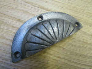 Fan Antique Iron Cup Pull Handle.