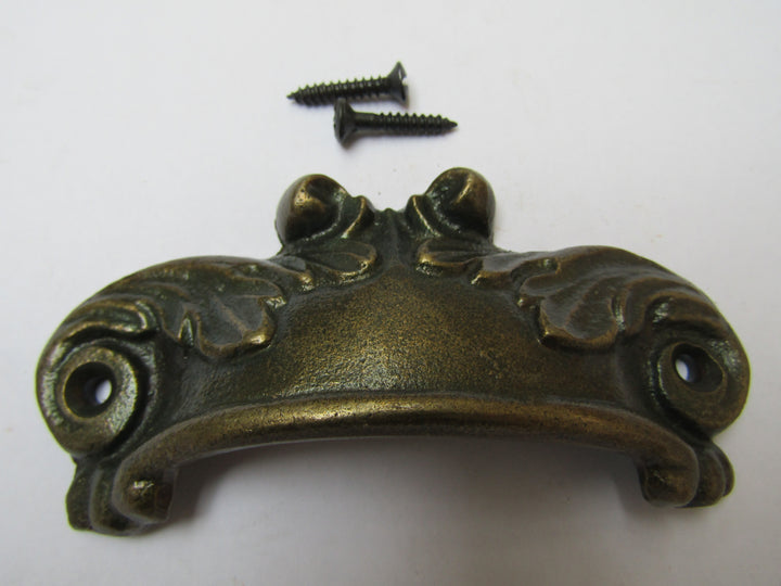 Feathered Cup Pull Handle Antique Brass.