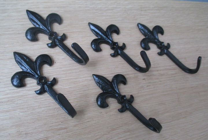 Pack Of 5 Fleur De Lys Coat Hooks.