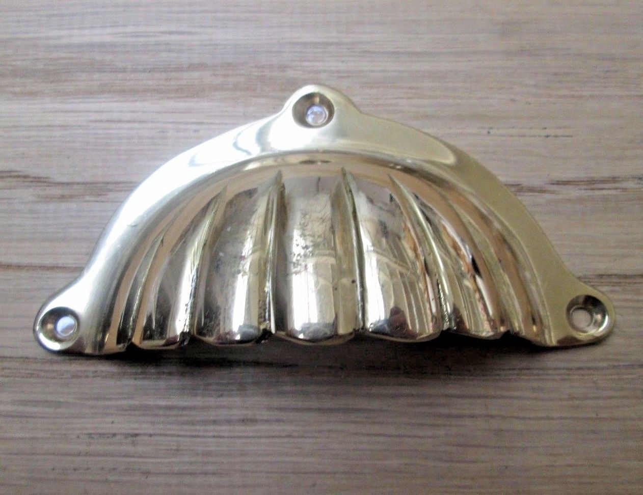 Fluted With Lugs Cup Pull Handle Polished Brass.