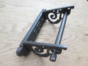 GNER Scroll Toilet Roll Holder Antique Iron.